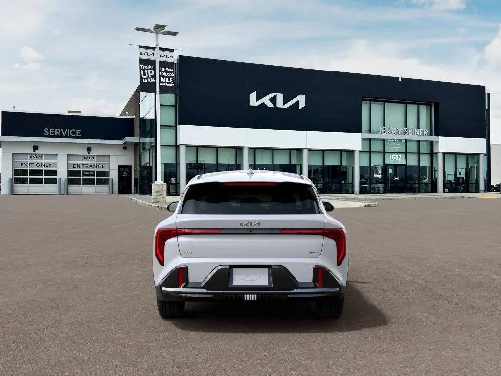 New 2026 Snow White Pearl Kia GT-Line image 5