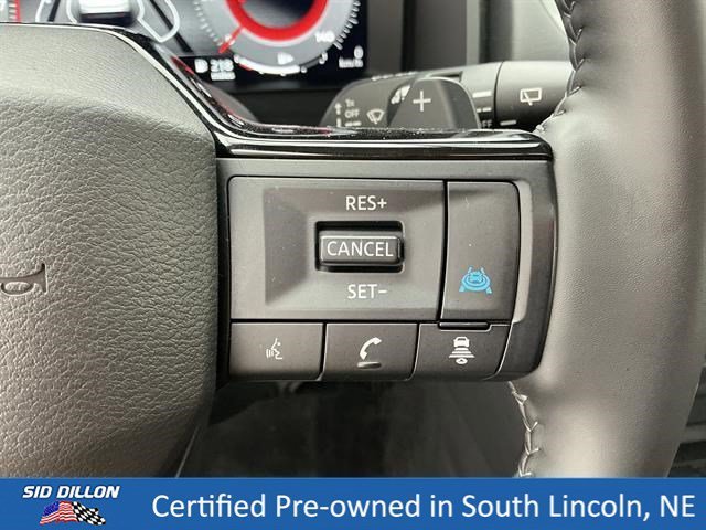 Used 2025 Champagne Silver Metallic/Super Black Nissan Platinum image 10