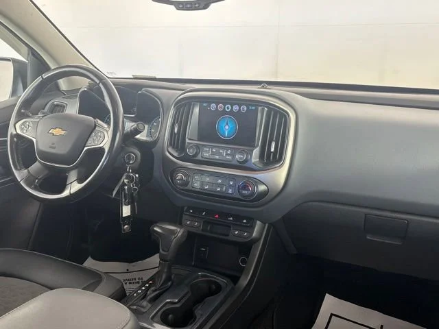 Used 2018 BLACK Chevrolet 4WD Z71 image 22