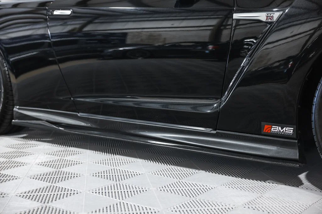Used 2017 Black Nissan Premium image 8