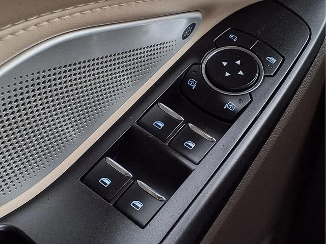 2020 Ford Explorer Platinum - Photo 24