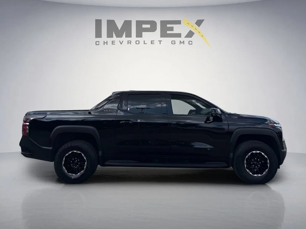 Used 2026 Black Chevrolet Trail Boss - Max Range image 6