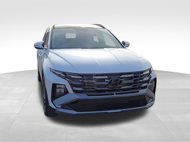 Used 2025 White Hyundai Limited image 3