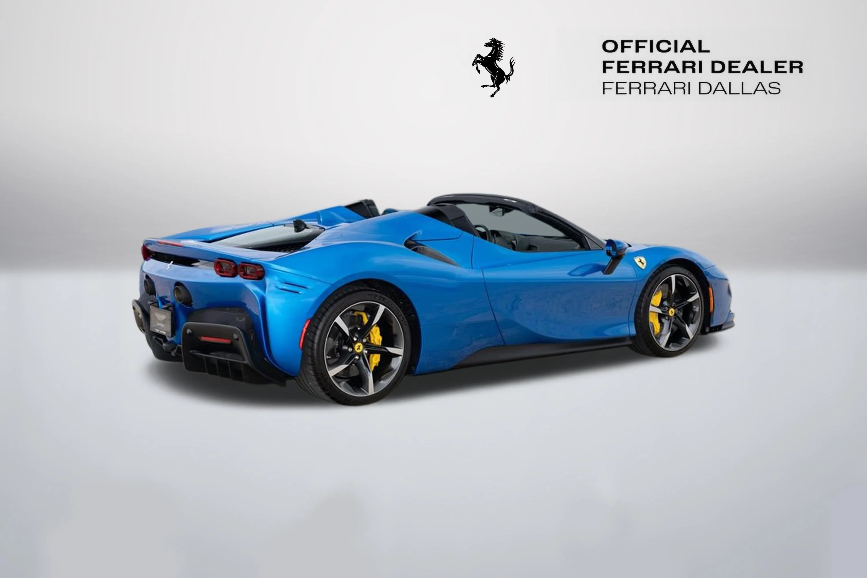 Used 2024 Blu Corsa Ferrari  image 4