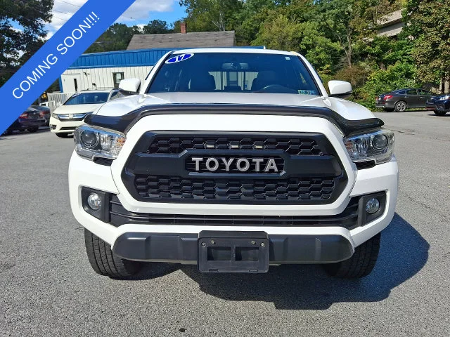 Used 2017 White Toyota TRD Off-Road image 4