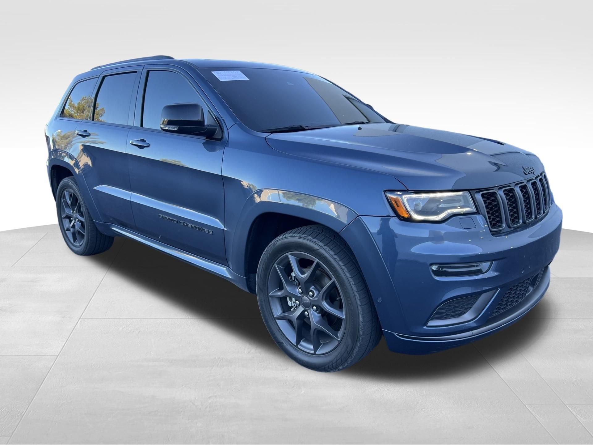 Used 2019 Blue Jeep Limited image 3