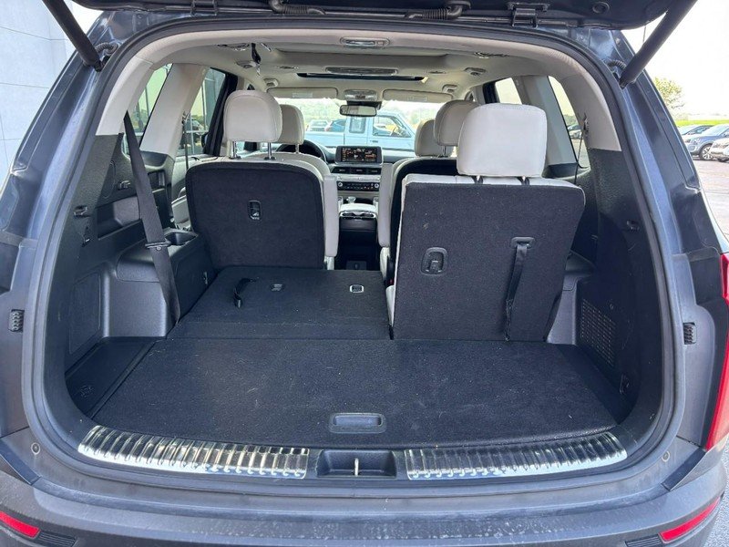 Used 2021 Gravity Grey Kia SX AWD image 5