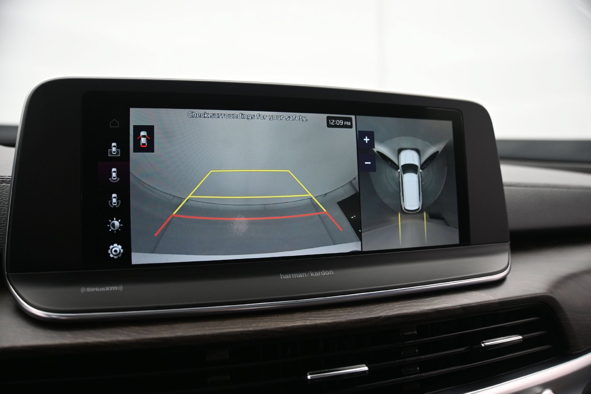 Used 2020 Snow White Pearl Kia SX AWD image 29