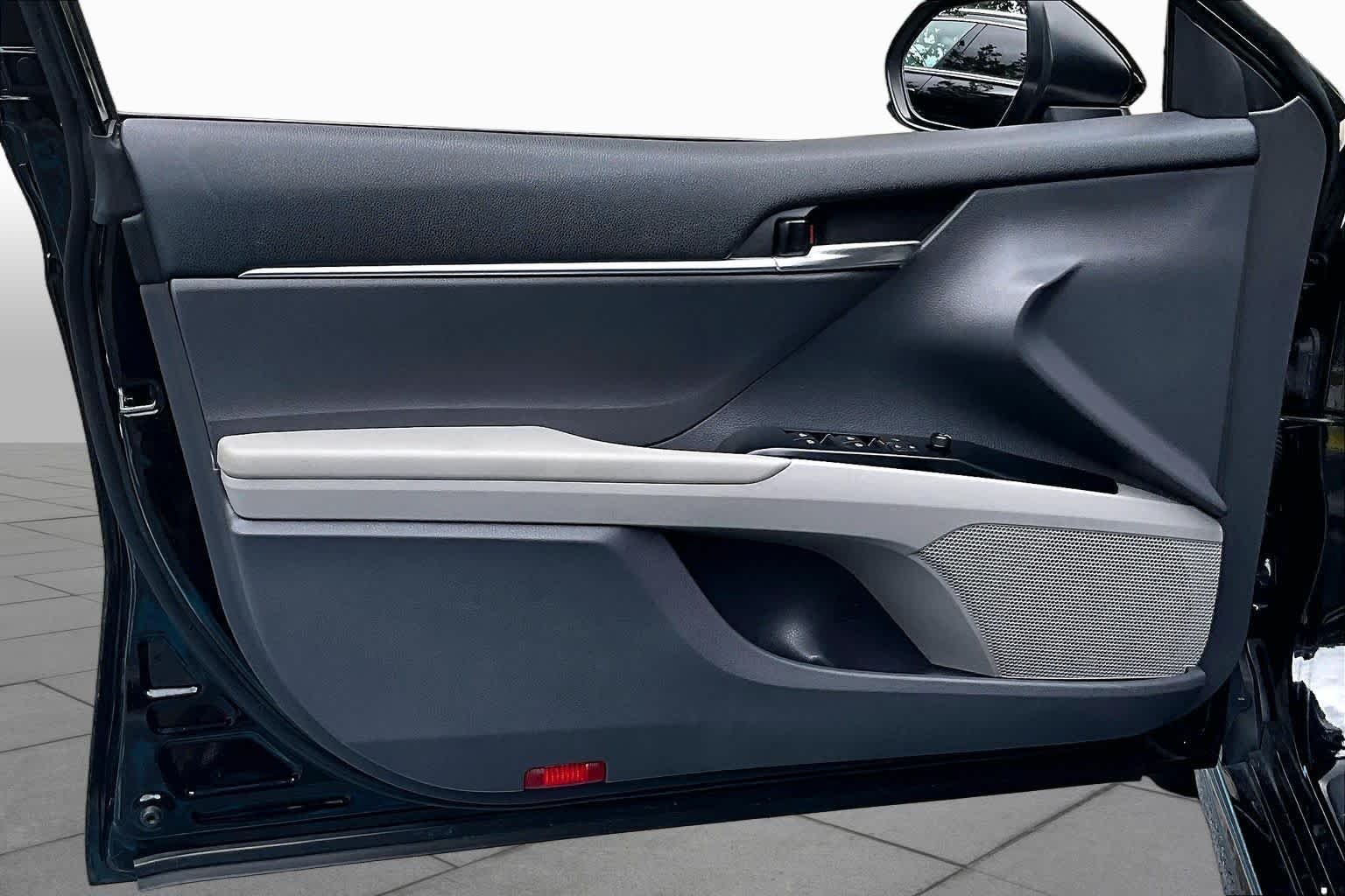 Used 2020 Midnight Black Metallic Toyota SE image 21