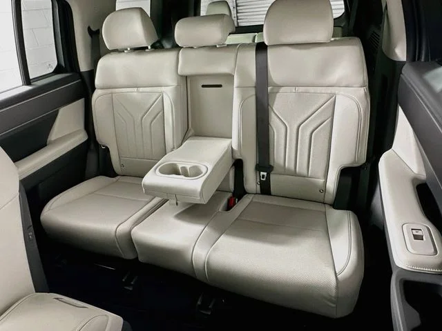 New 2027 Red Hyundai SEL image 11