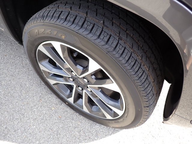 Used 2022 Gray Jeep Overland image 11