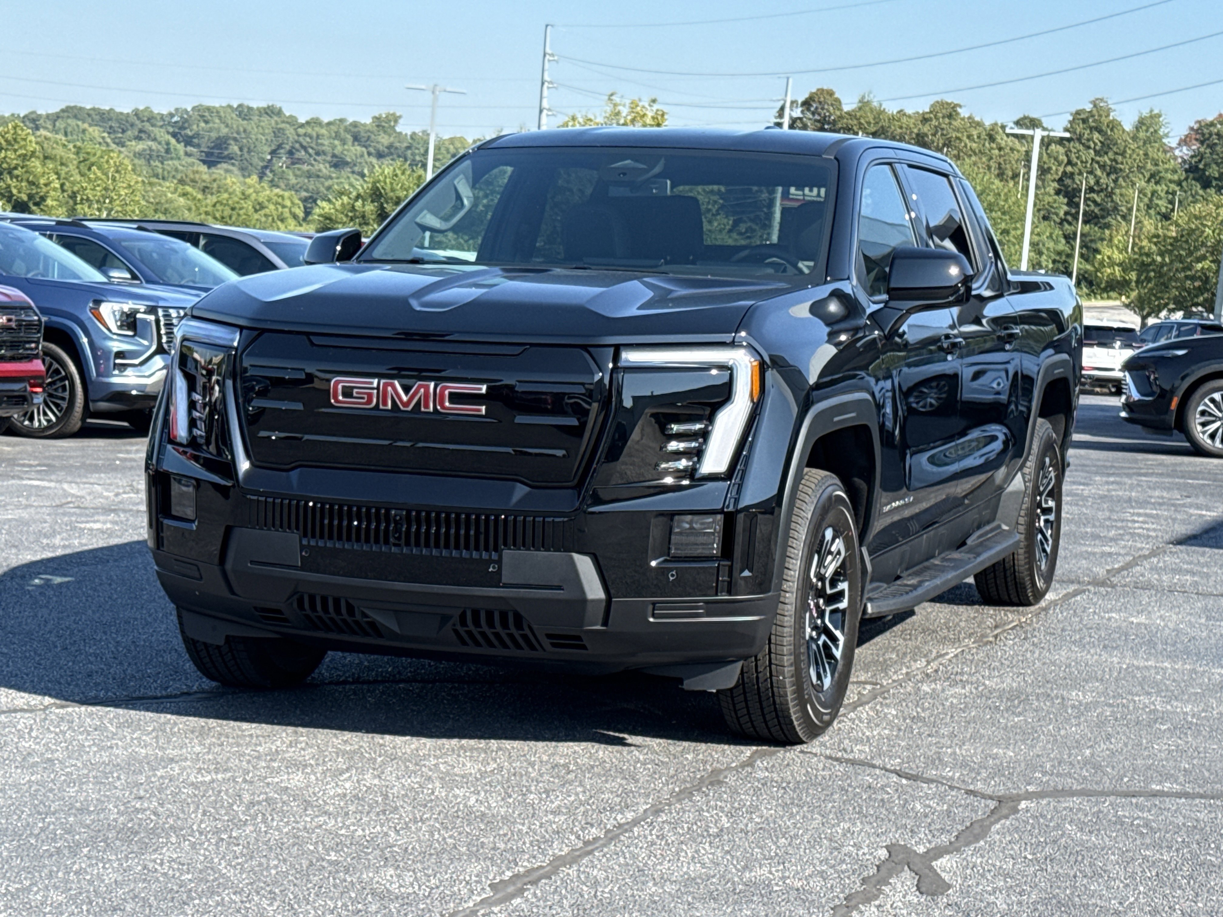 2026 GMC Sierra EV Elevation - Photo 13