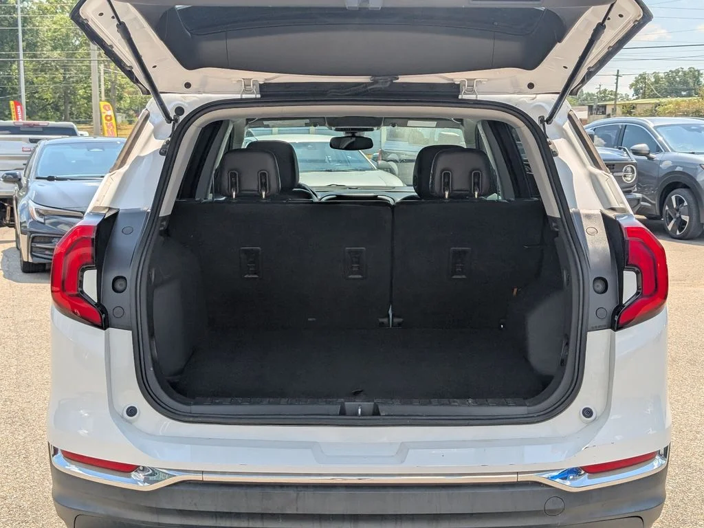 Used 2020 White GMC SLT image 7