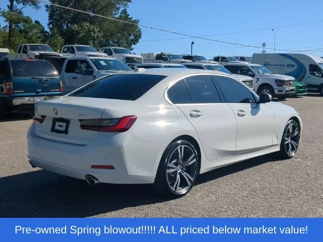 Used 2024 White BMW 330i image 13