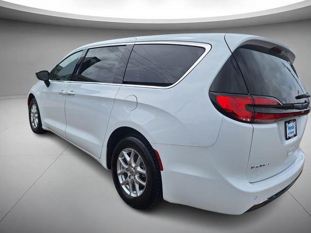 Used 2024 Bright White Clearcoat Chrysler Touring L image 3