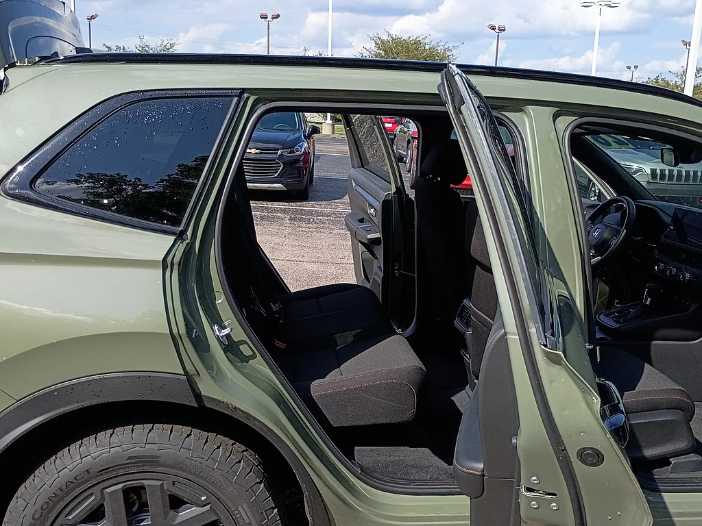 Certified Used 2026 Ash Green Metallic Honda TrailSport image 15