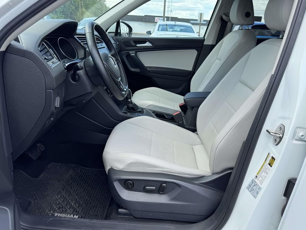 2019 Volkswagen Tiguan SE - Photo 14