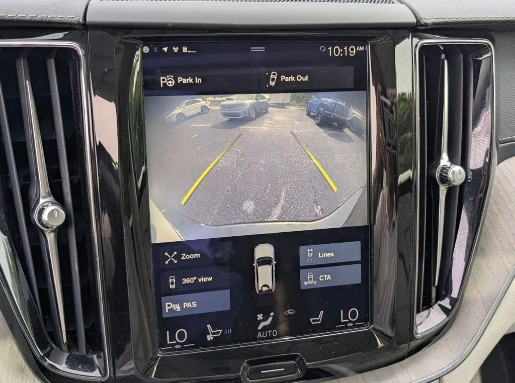 Used 2018 Green Volvo T6 Inscription image 16