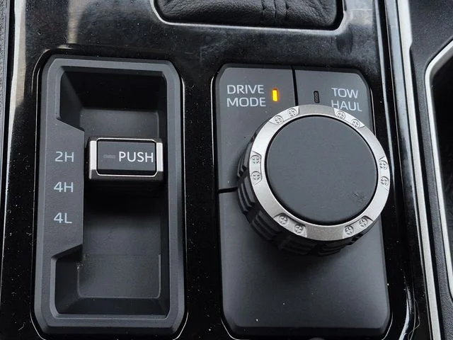 Used 2025 Ice Cap Toyota SR5 image 25