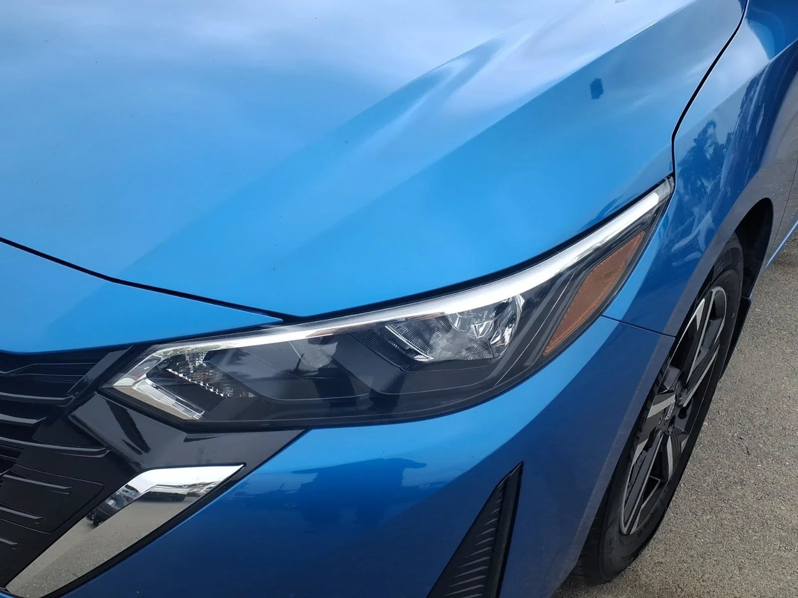 Certified Used 2024 Electric Blue Metallic Nissan SV image 2