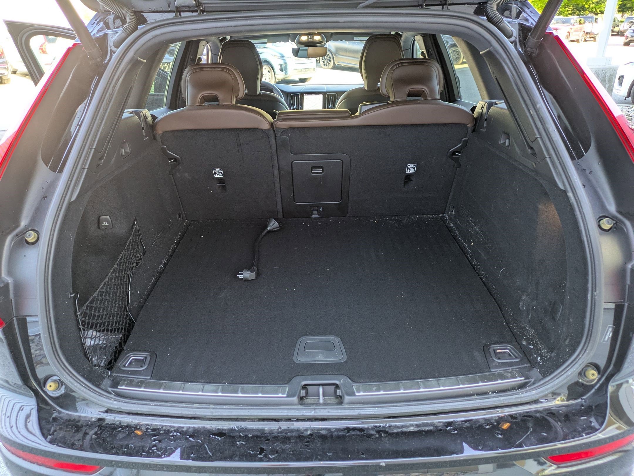 Certified Used 2023 Onyx Black Volvo Ultimate Bright Theme image 27