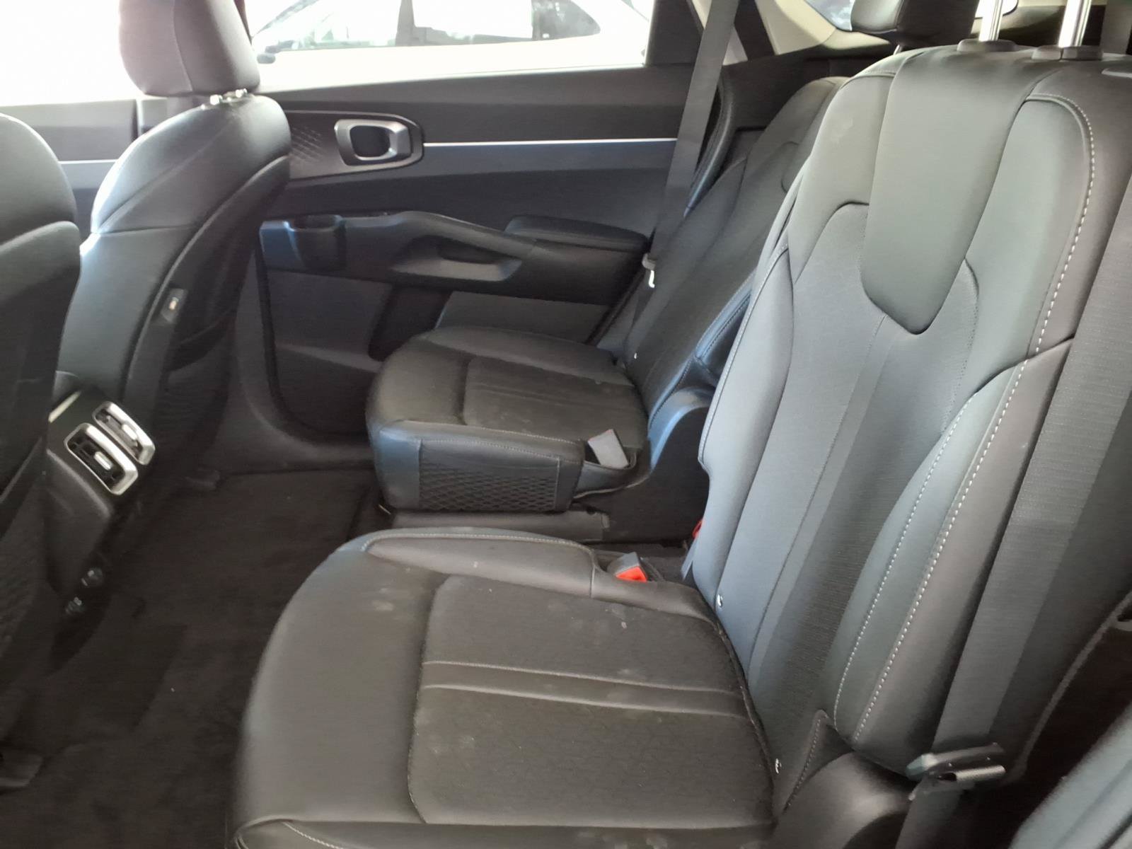 2022 Kia Sorento S Hybrid - Photo 13