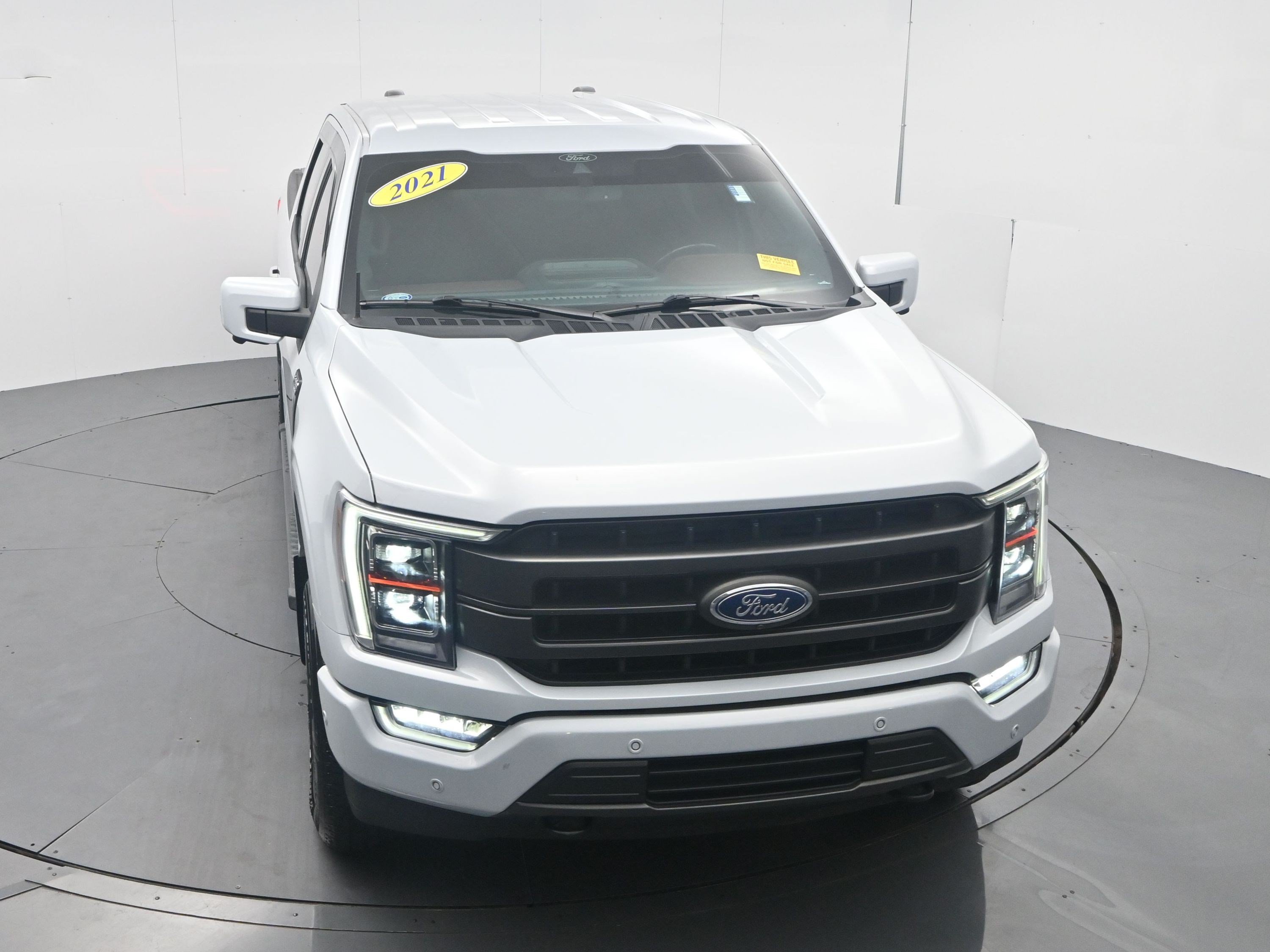 Certified Used 2021 White Metallic Ford LARIAT image 35