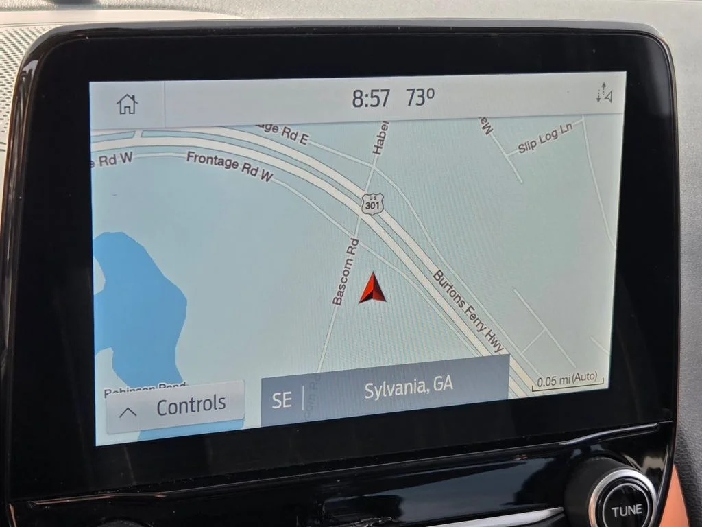 Used 2021 White Ford SE image 19