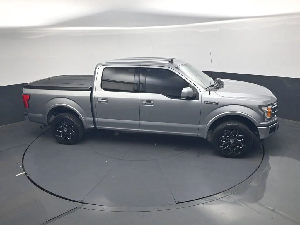Used 2020 Silver Ford Lariat image 33