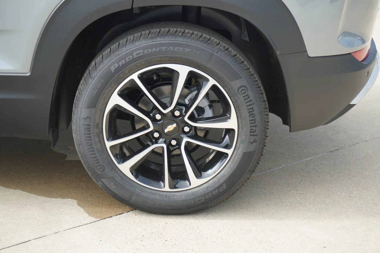 New 2026 Sterling Gray Metallic Chevrolet LT image 14