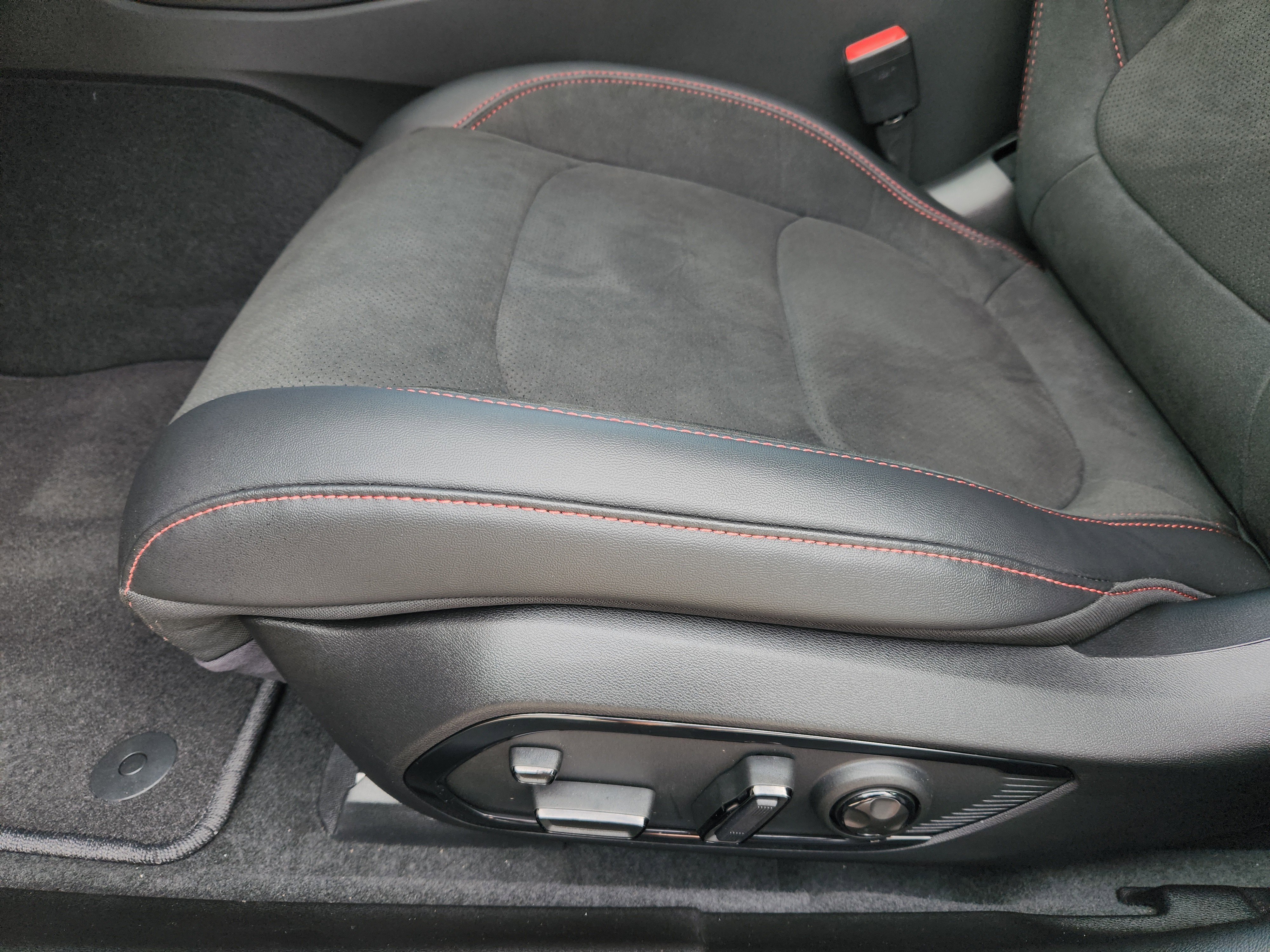 New 2026 Diamond Black Crystal Pearlcoat Dodge R/T image 18