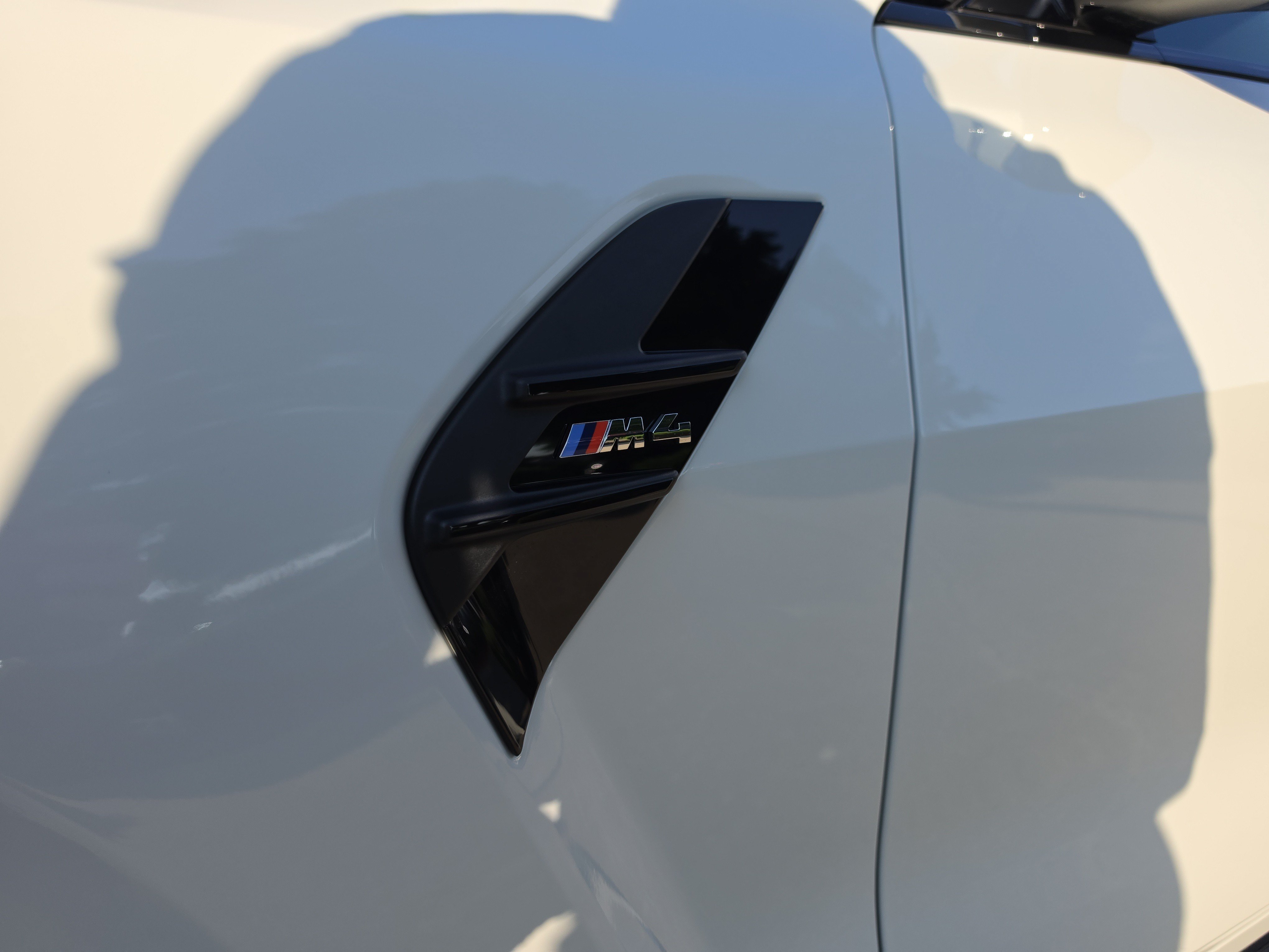 New 2027 ALPINE WHITE BMW  image 18