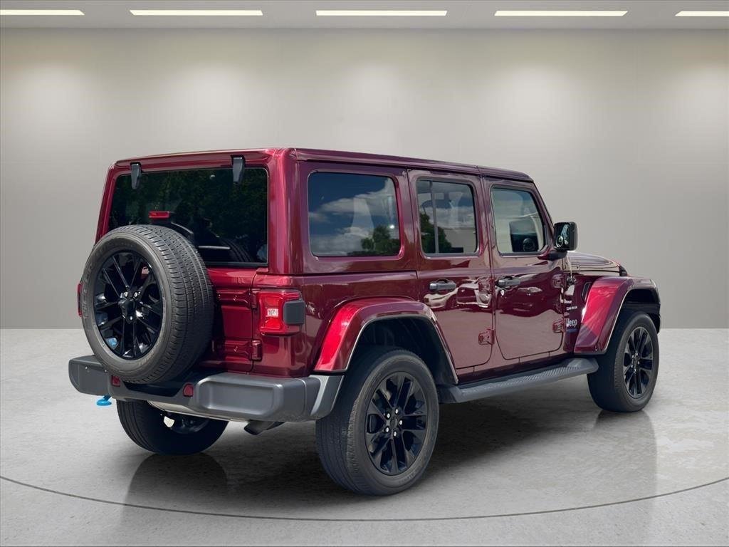 Used 2022 Snazzberry Pearlcoat Jeep Unlimited Sahara image 5