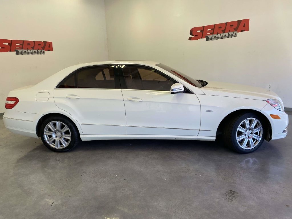 Used 2012  Mercedes-Benz E 350 image 2