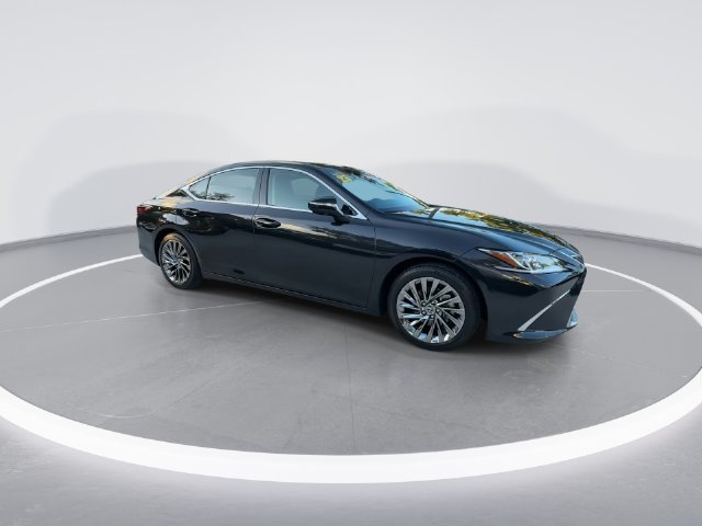 Certified Used 2025 Black Lexus 300h Luxury image 2