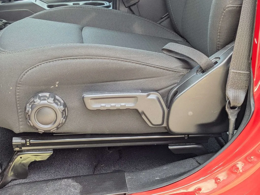 Used 2023 Red Jeep Sport image 18