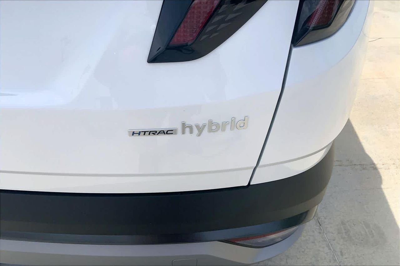 New 2026 Creamy White Pearl Hyundai SEL Convenience image 15