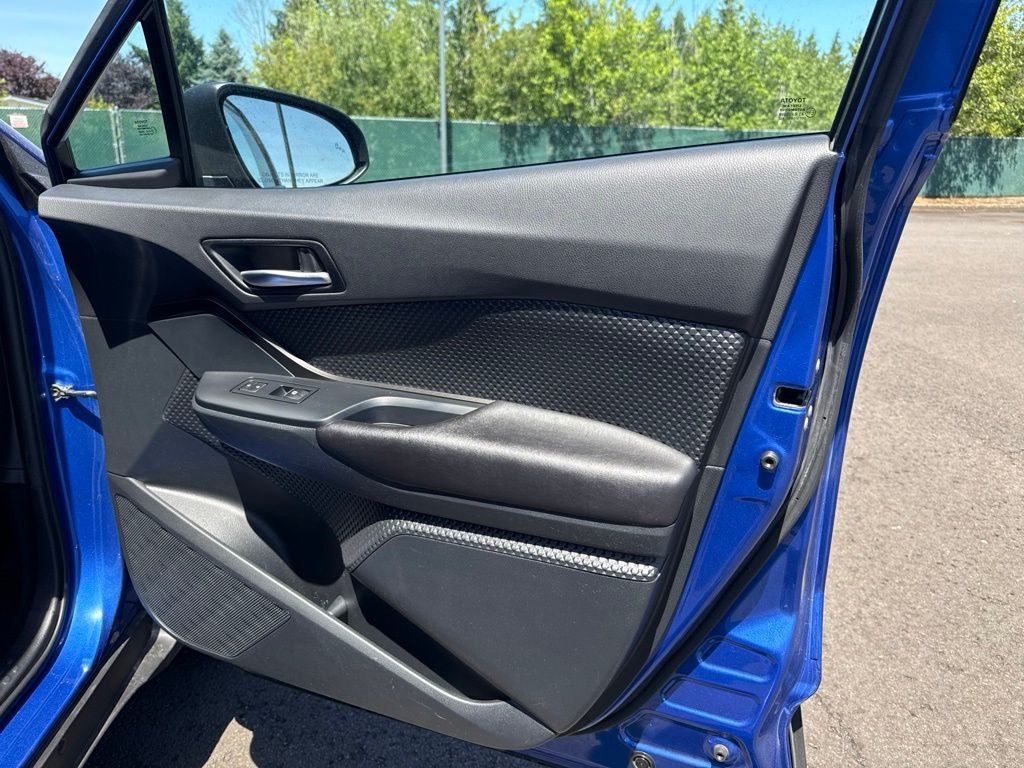 Used 2018 Blue Eclipse Metallic Toyota XLE Premium image 24