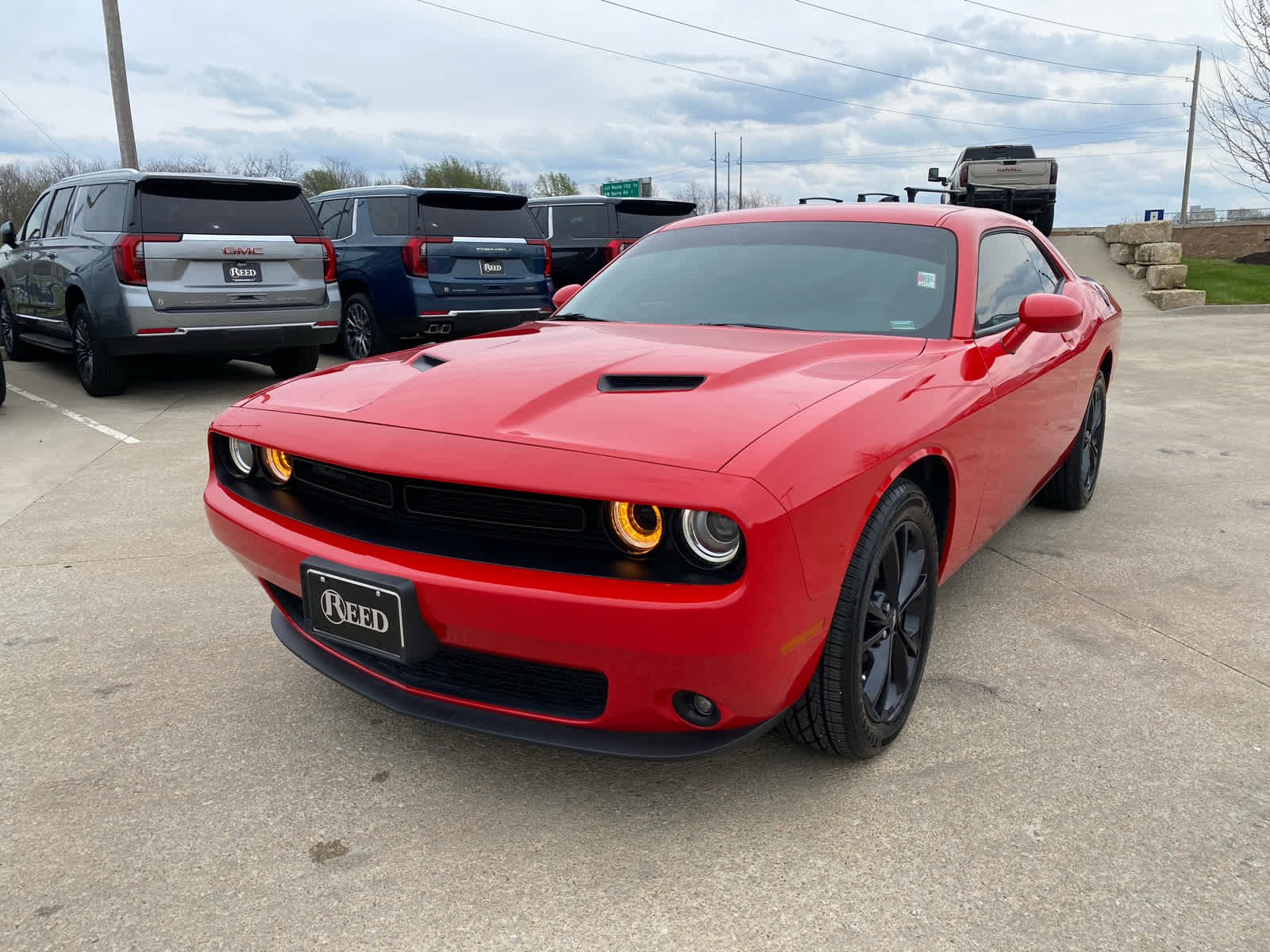 Used 2022 Dodge Challenger SXT with VIN 2C3CDZGG7NH156777 for sale in Kansas City