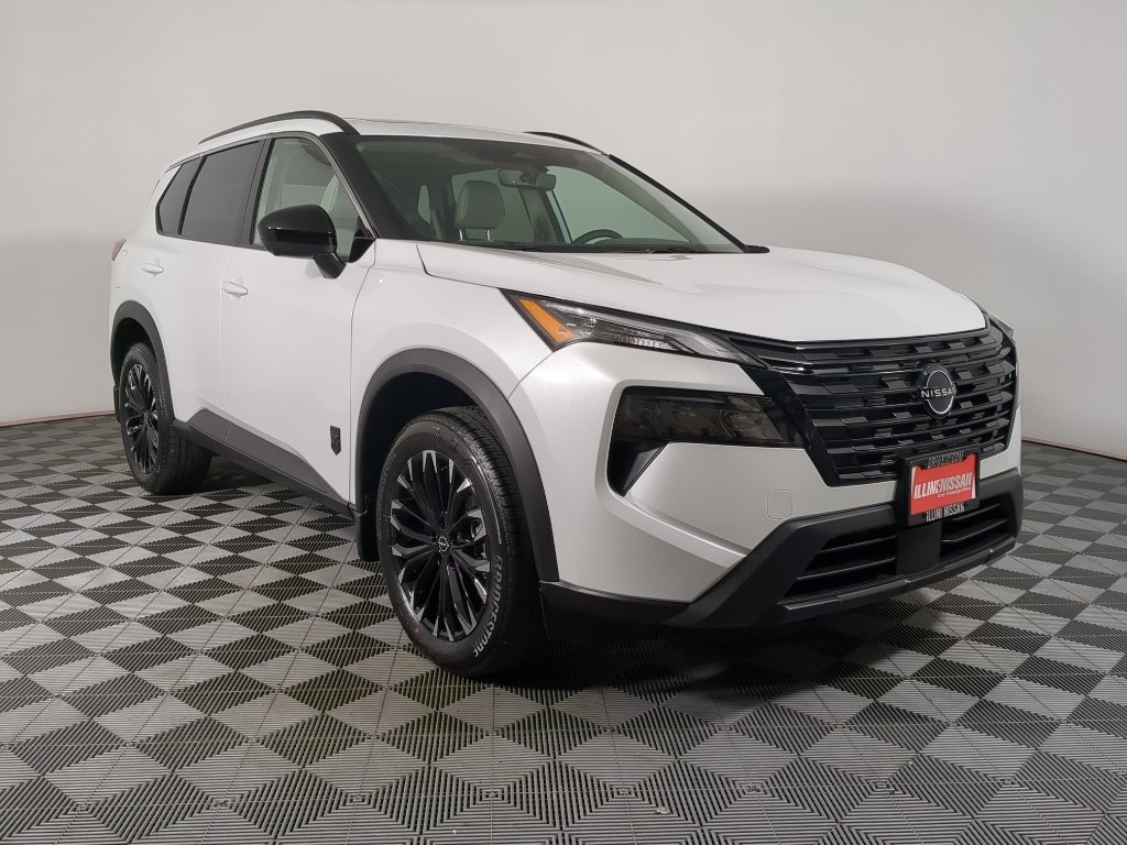 2026 Nissan Rogue Dark Armor AWD's photo