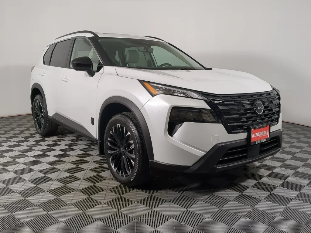2026 Nissan Rogue Dark Armor AWD's photo