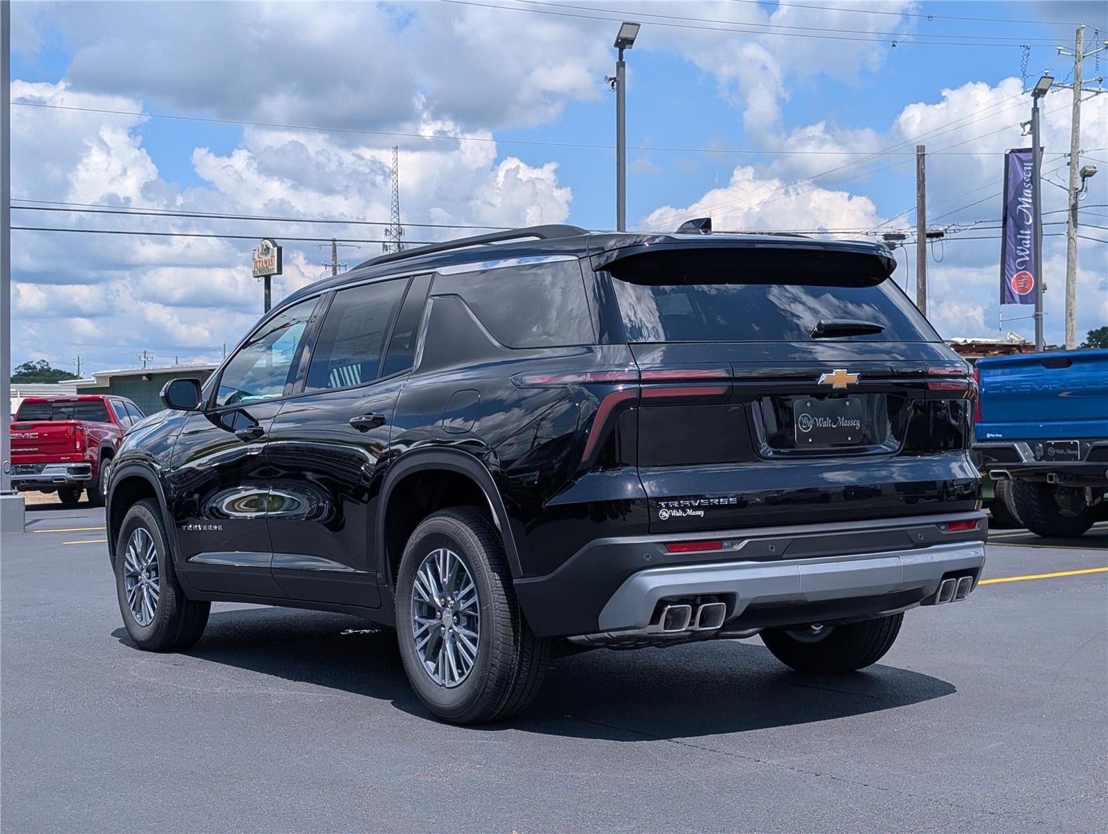 2026 Chevrolet Traverse LT - Photo 7