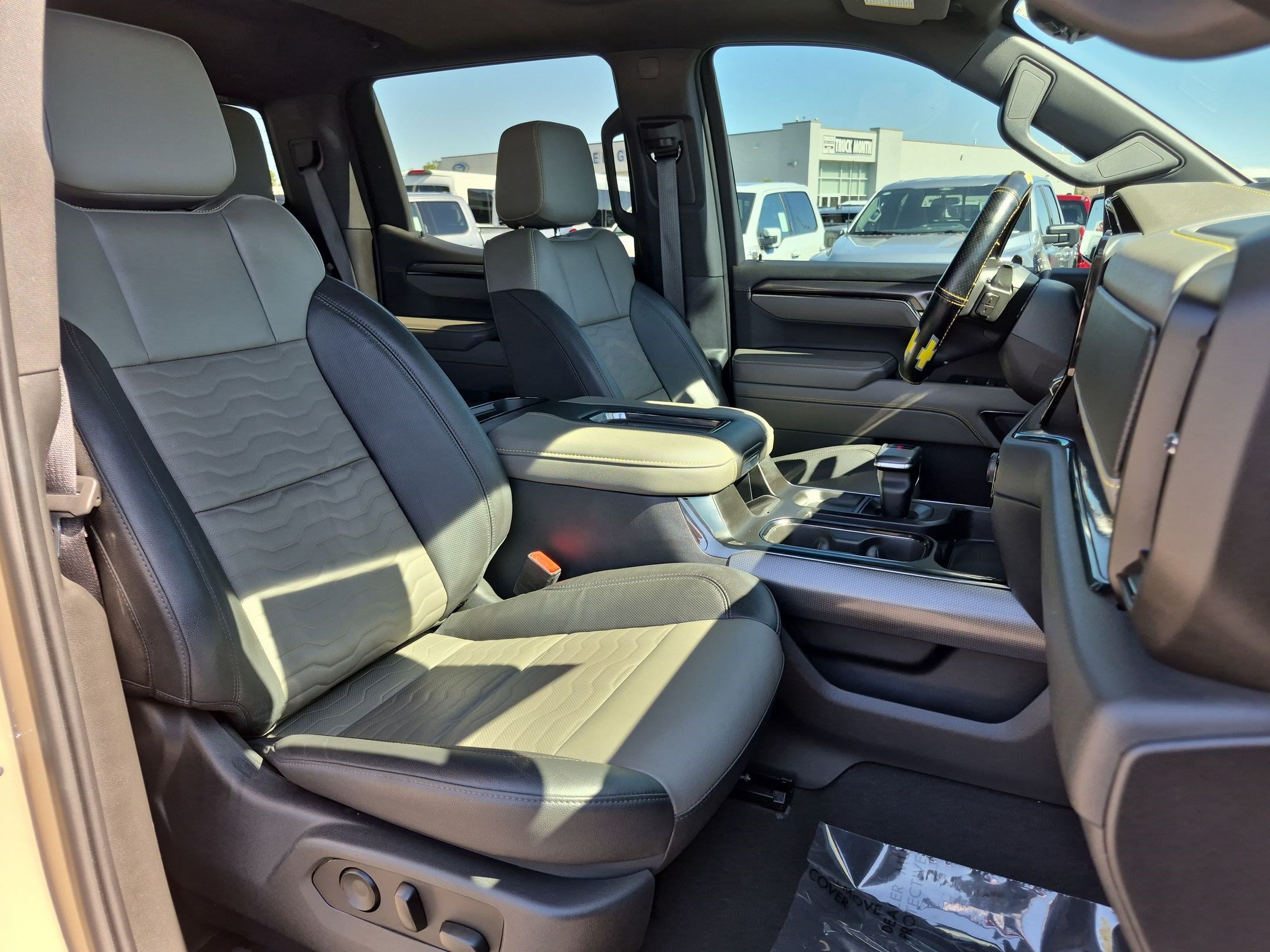 Used 2022 Sand Dune Metallic Chevrolet ZR2 image 21