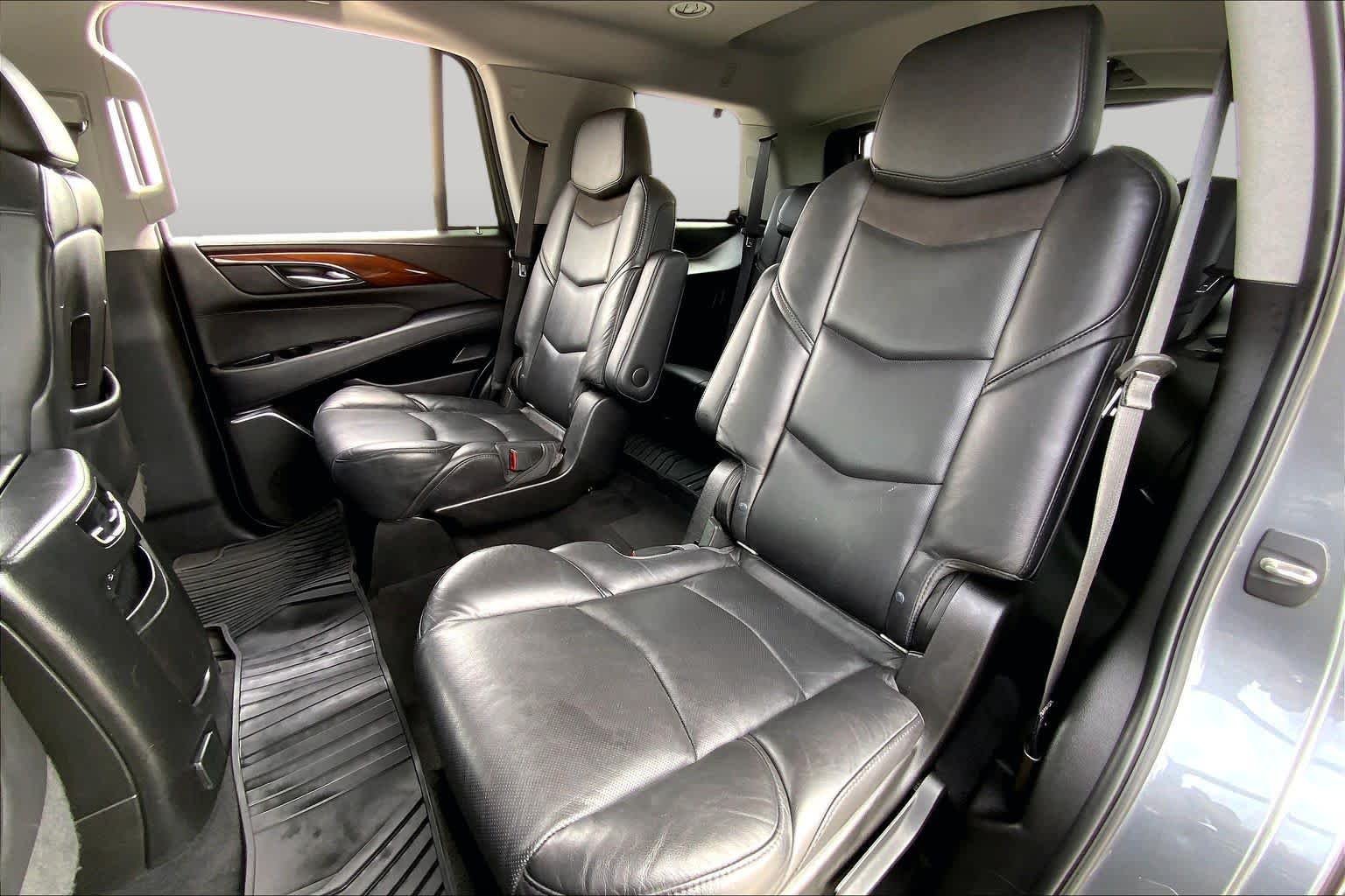Used 2018 Satin Steel Metallic Cadillac Luxury image 20