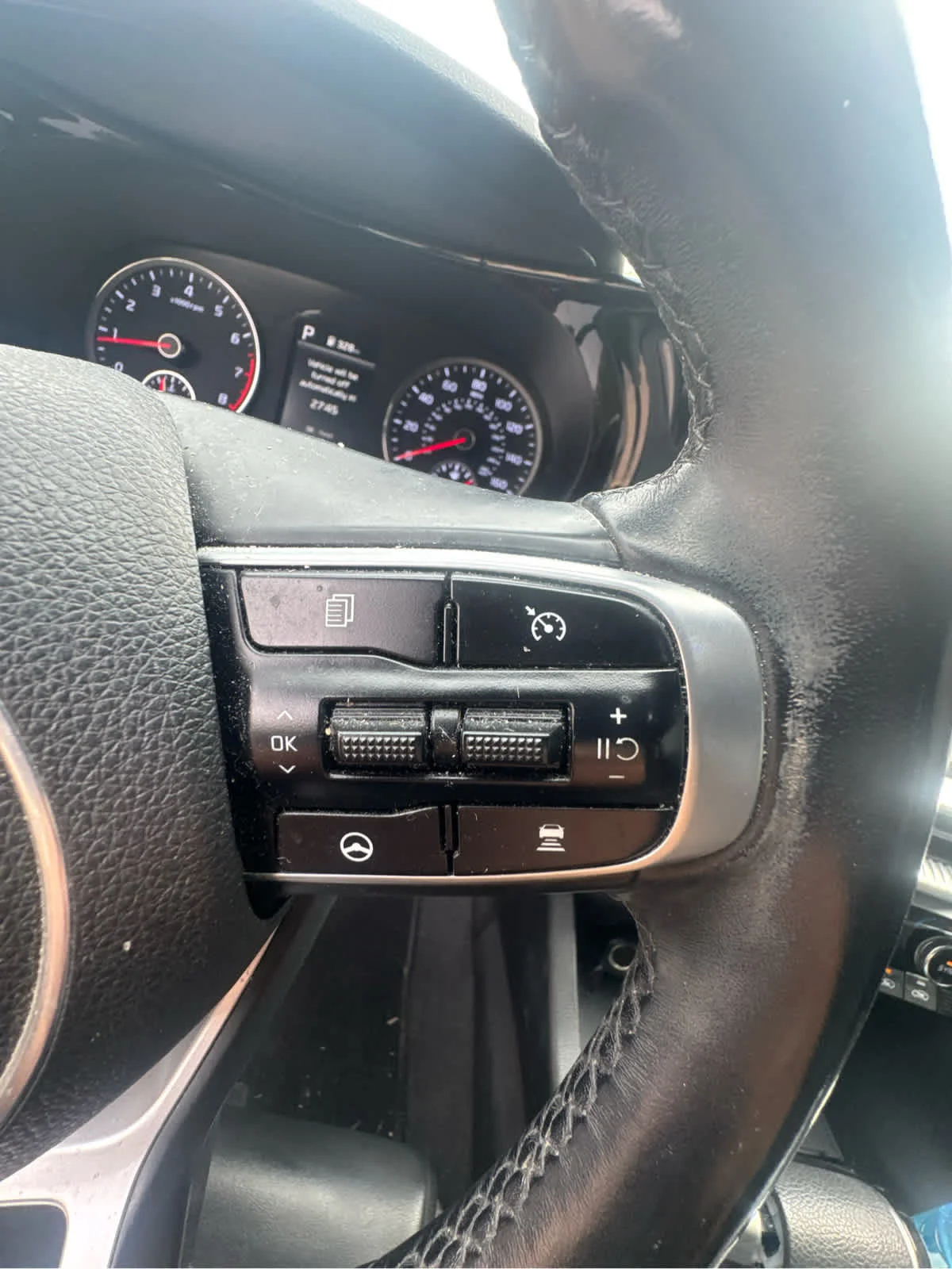 Used 2021 Glacial White Pearl Kia GT-Line image 16