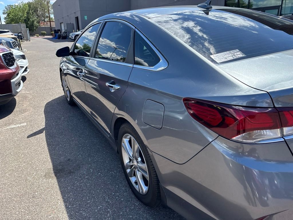 Used 2018 Gray Hyundai SEL image 17