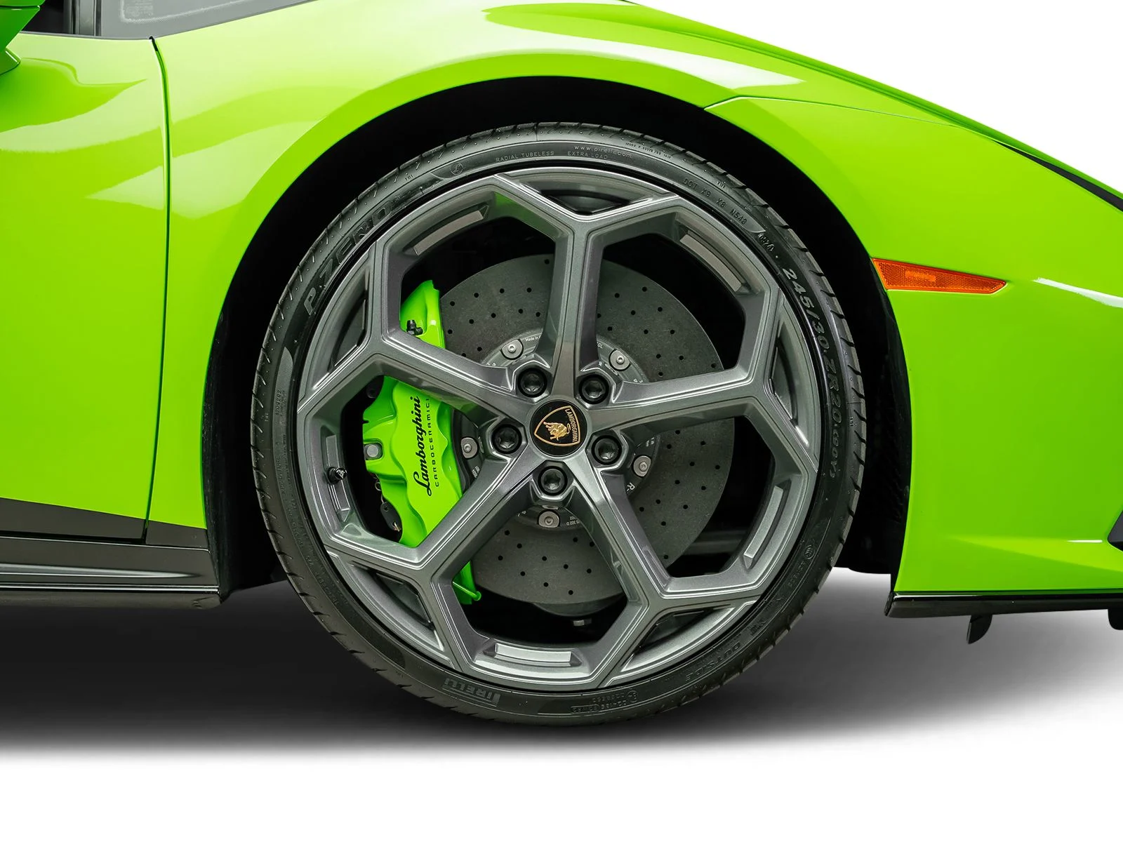 Used 2024 Green Lamborghini Base image 31
