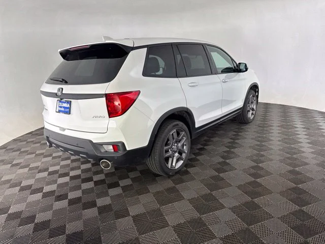 Certified Used 2023 White Honda EX-L image 5