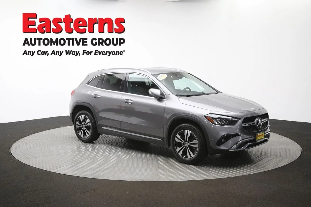 Used 2025 Gray Mercedes-Benz GLA 250 image 45