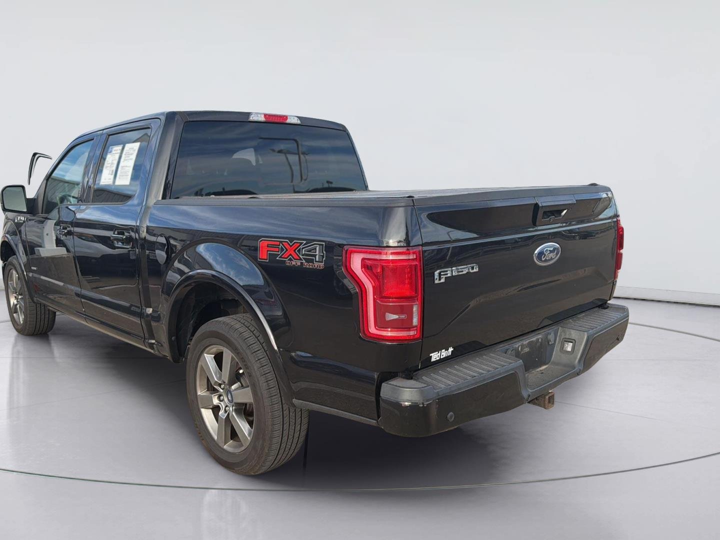 Used 2016 Shadow Black Ford Lariat image 3